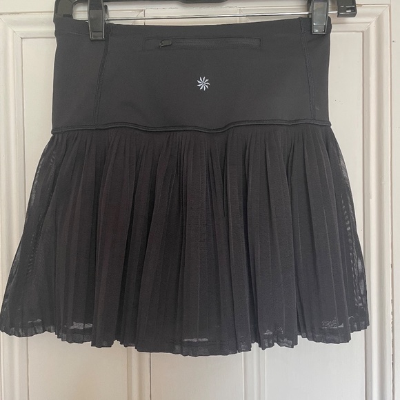 Athleta XXS Black Game Mesh Skort 13.5" (measures 14.5" top to bottom of mesh) - Picture 4 of 13
